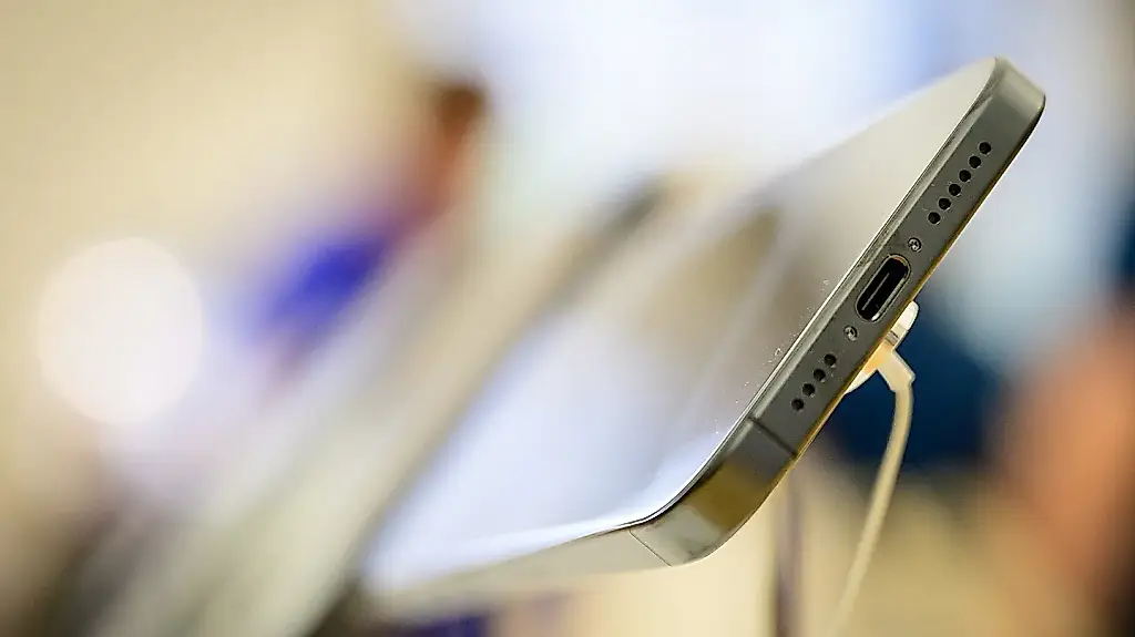 El USB-C de tu teléfono sirve para algo más que cargarlo