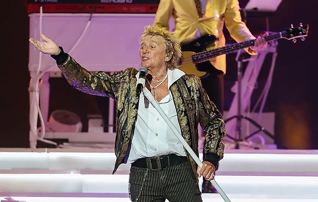 Rod Stewart aplaza un concierto por un procedimiento médico