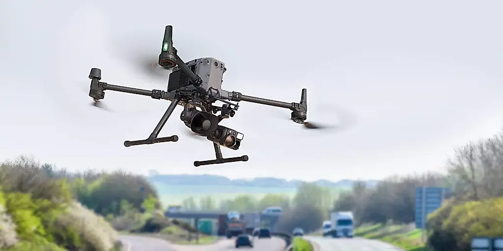 Trump anuncia aranceles del 100 % para los drones y todos los componentes de aviones