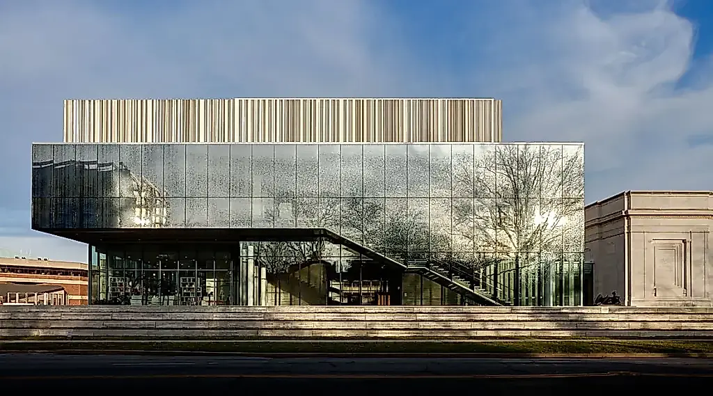 El Speed Art Museum devuelve 24 piezas a las tribus cheyenne y arapaho