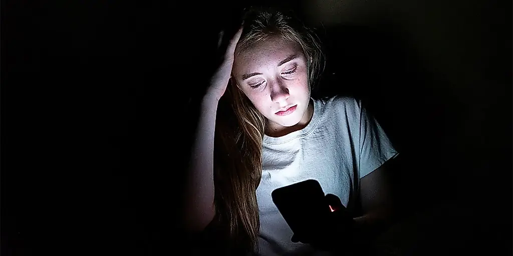 Подростки спят — эмоции платят