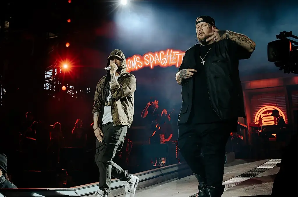 Eminem на сцене с Jelly Roll: феерия в Детройте