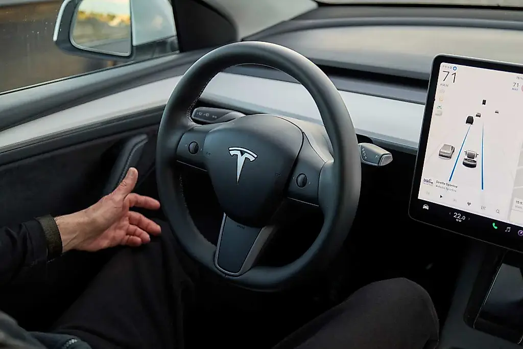 Беспилотные Model Y: Тесла запускает роботакси, надеясь, что никто не заметит