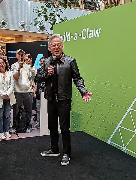 Роботу — права, но без бензопилы — фото 1