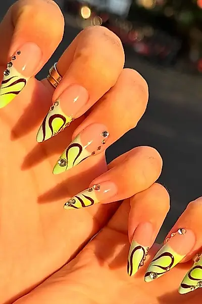 La manicura de 2002 ha vuelto, y la purpurina ya está lista — foto 7