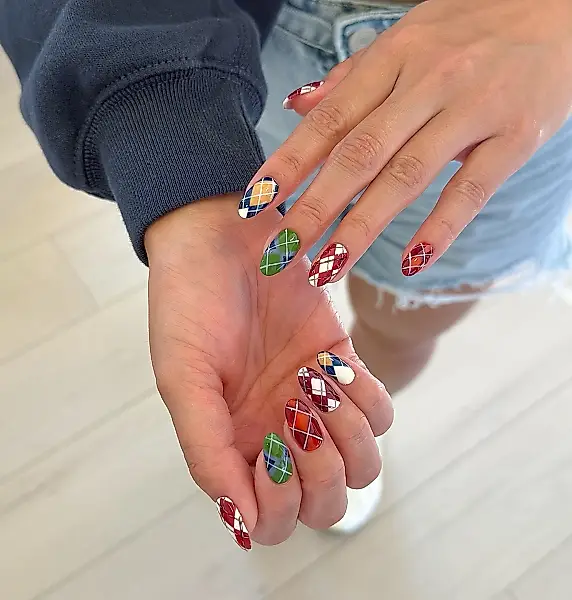 Manicura sin fecha de caducidad: ocho ideas otoñales — foto 7