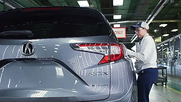 Acura готовит три новых SUV — и проверяет, сколько семей поместится в планах — фото 1