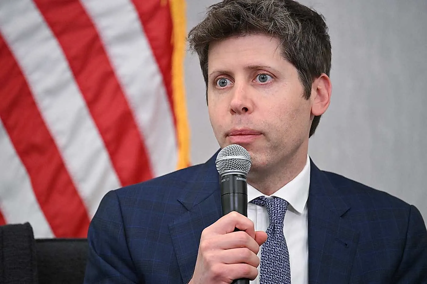 OpenAI: дом на песке — рассыпается?