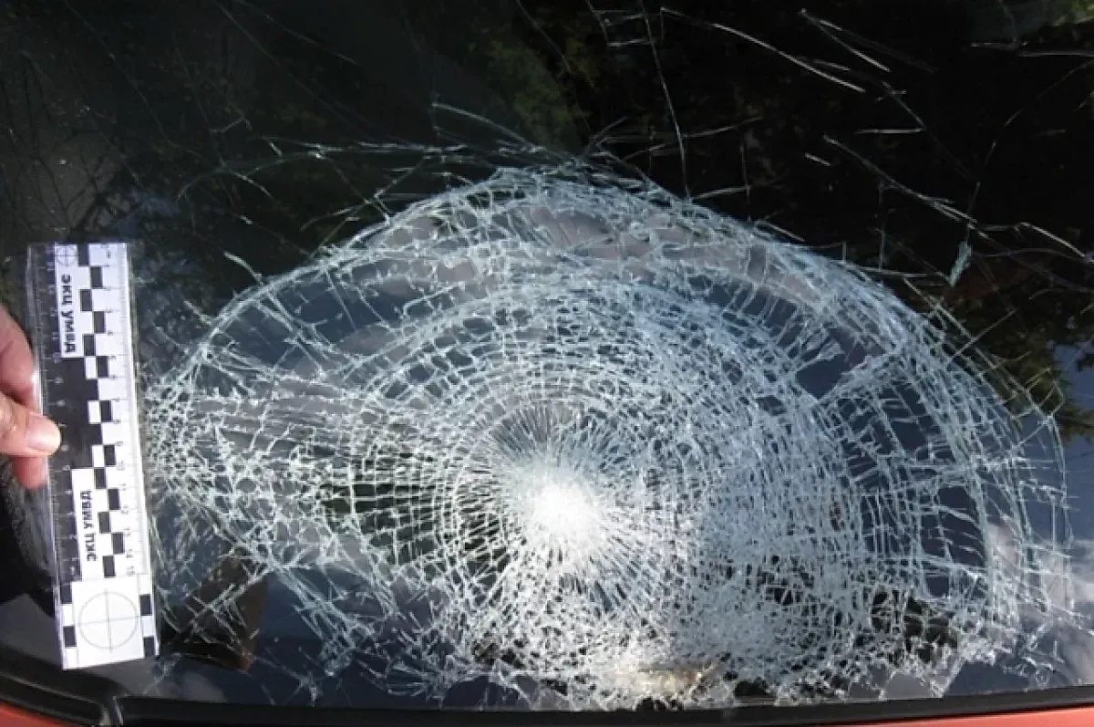 Штрафы за трещины: разбитое стекло и закон