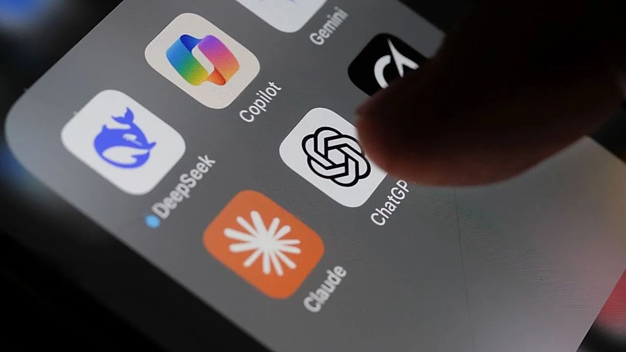 Почему ИИ не любит комплименты о «гениальности»