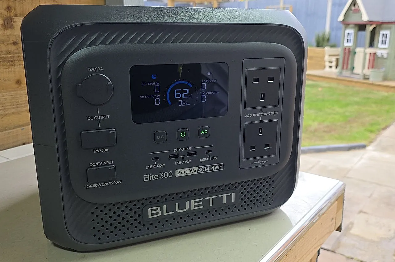 Bluetti Elite 300: мощная батарея без иллюзий