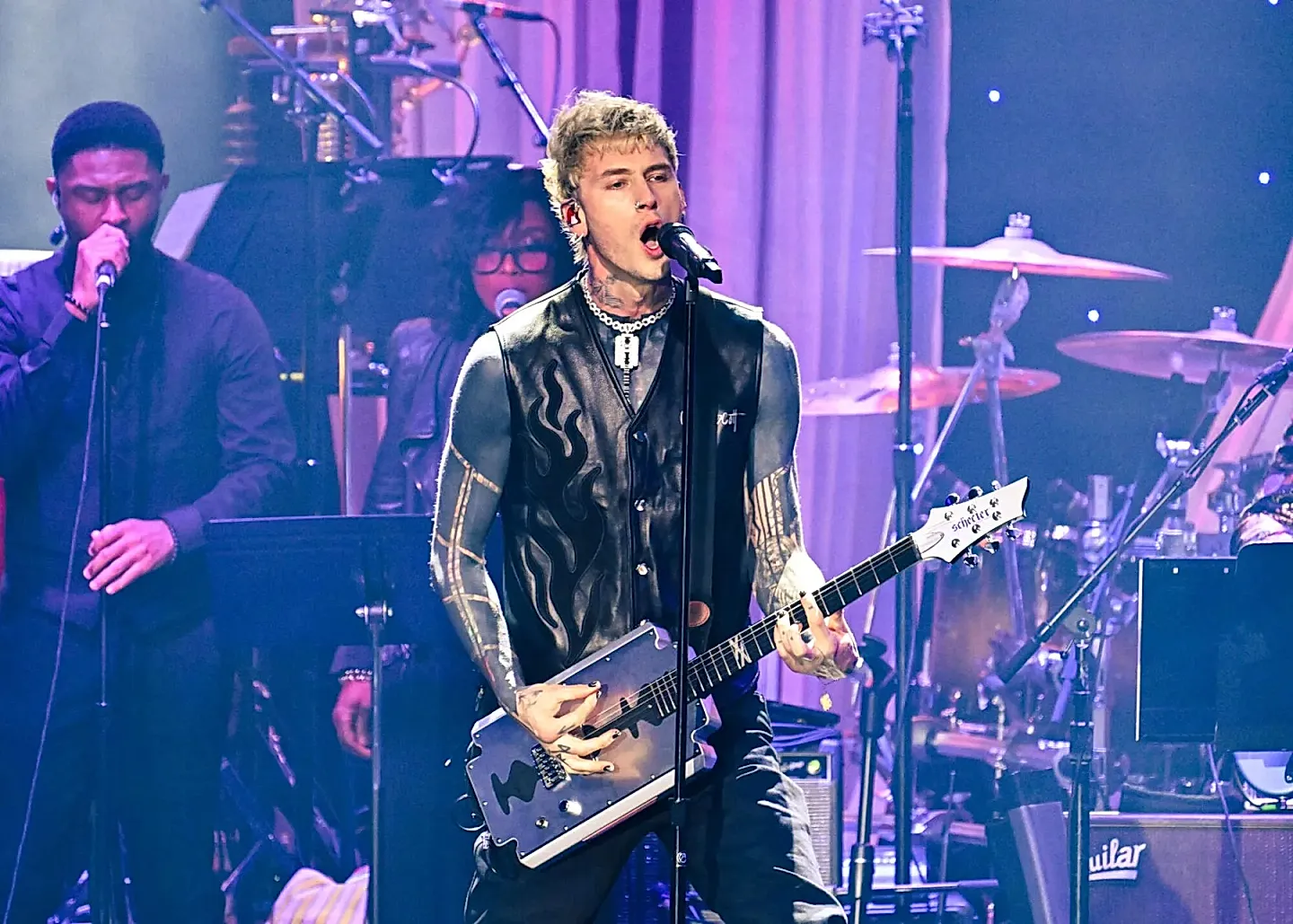 MGK показывает дочь